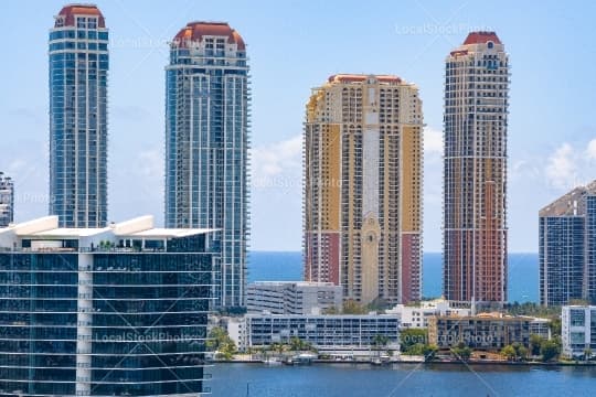 Acqualina Resort & Residences